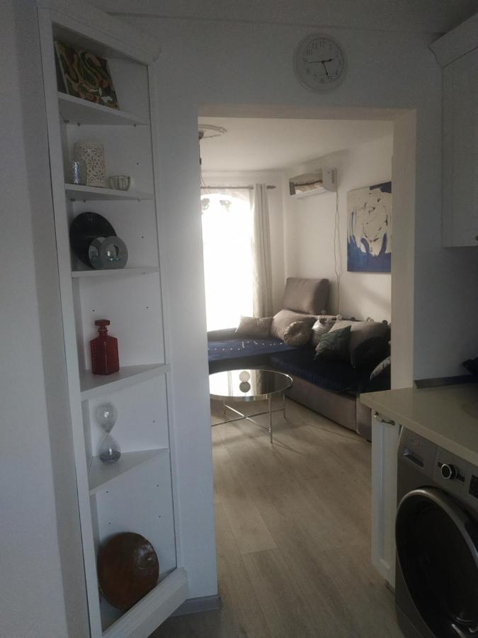 Miska Houze Apartment Oradea Exterior foto